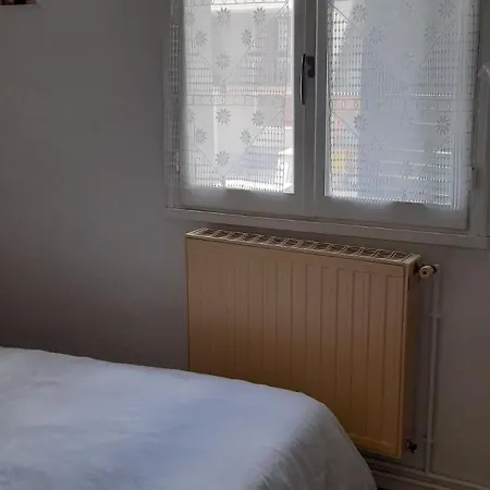 Bagnères-de-luchon T2 Nuitée-semaines Apartamento Bagnères-de-Luchon